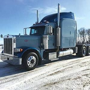 Meet your Posher, Malik